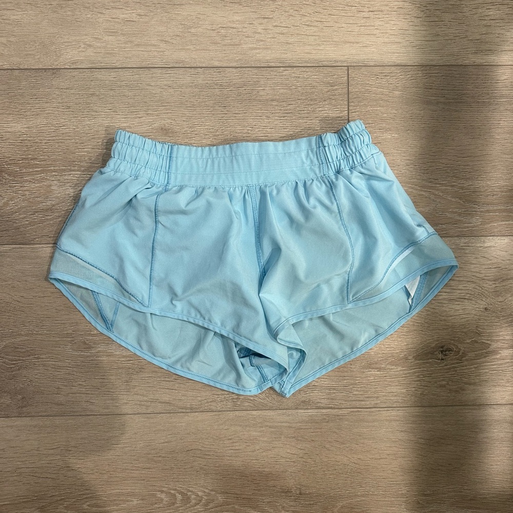 Lululemon 2 inch hotty hot shorts! Size 6!